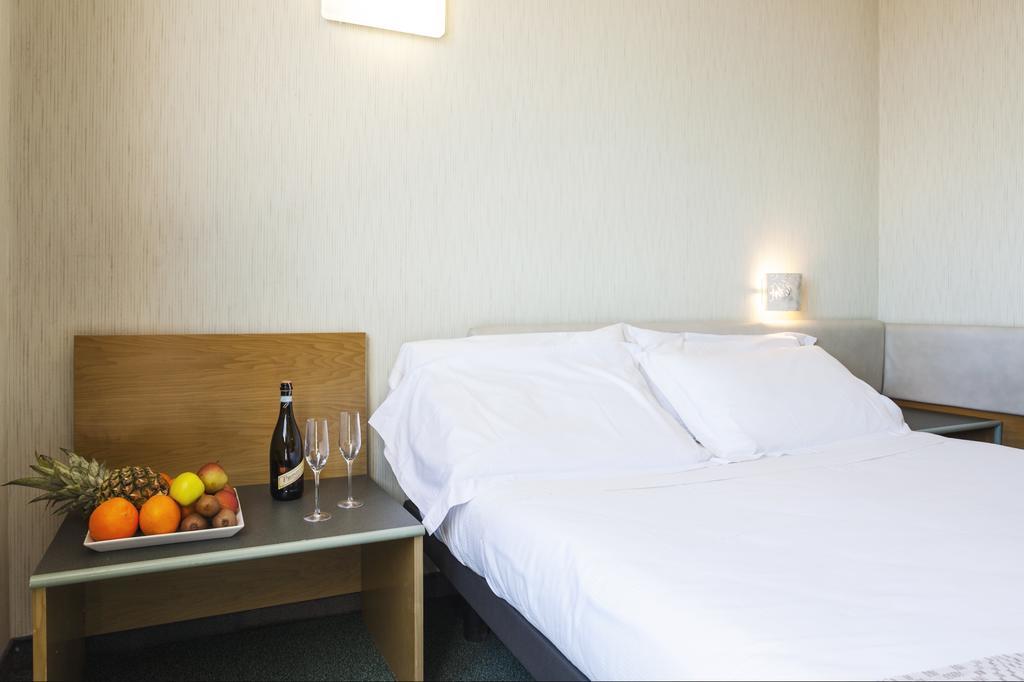 Quartu SantʼElena Best Western Hotel Residence Italia מראה חיצוני תמונה