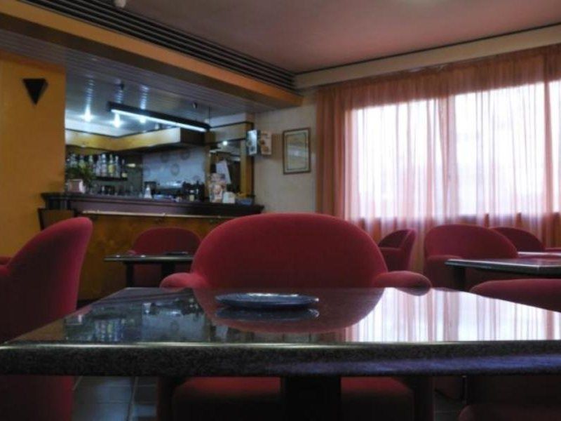 Quartu SantʼElena Best Western Hotel Residence Italia מסעדה תמונה